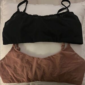 SKIMS 1 black and 1 brown/Rose Clay Mesh Scoop Bralette